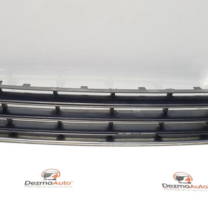 Preț redus Grila bara fata centrala, Vw Passat Variant (3C5) cod 3C0853677 (id:370005)