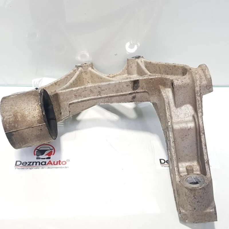 Suport brat trapez stanga, Skoda Fabia 2, 1.2 b, cod 6Q0199293D (id:366648) Ofertă exclusivă