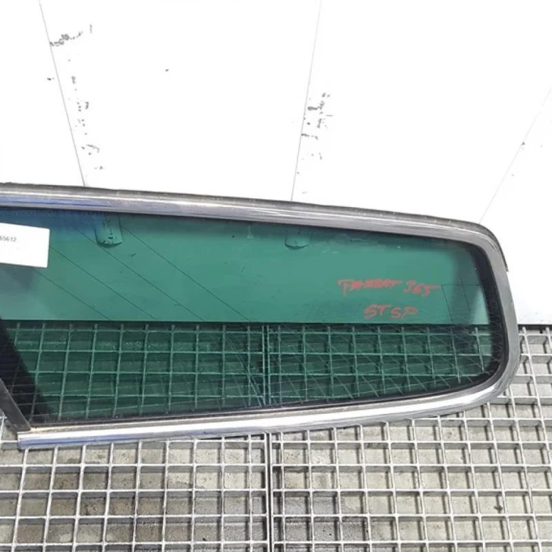 Reducere de preț Geam fix caroserie stanga spate, Vw Passat Variant (365) (id:365612)