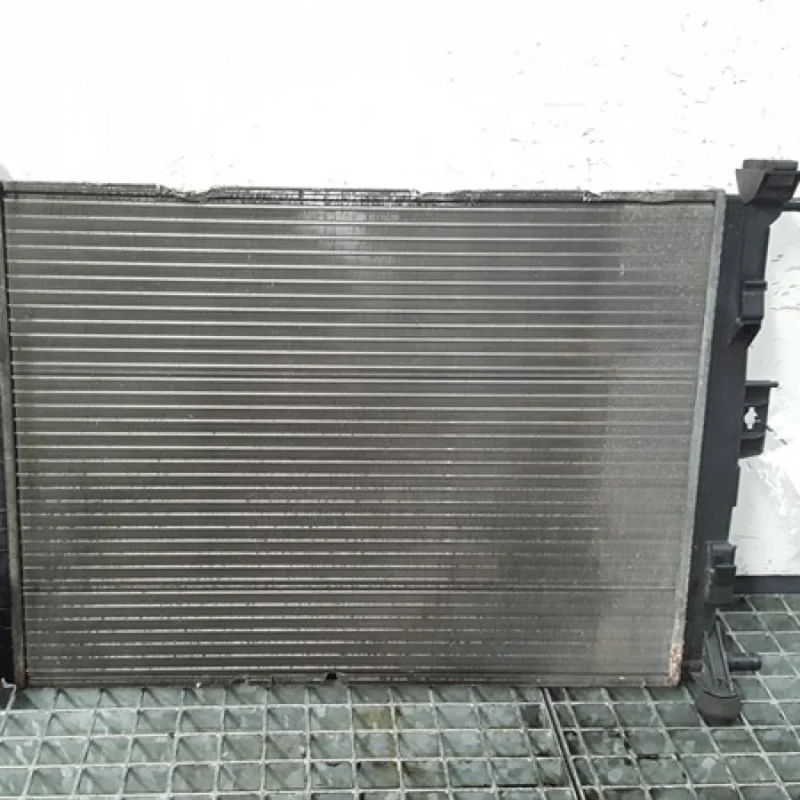 Noutate Radiator racire apa, 8200115541D, Renault Megane 2 combi, 1.4B (id:348577)