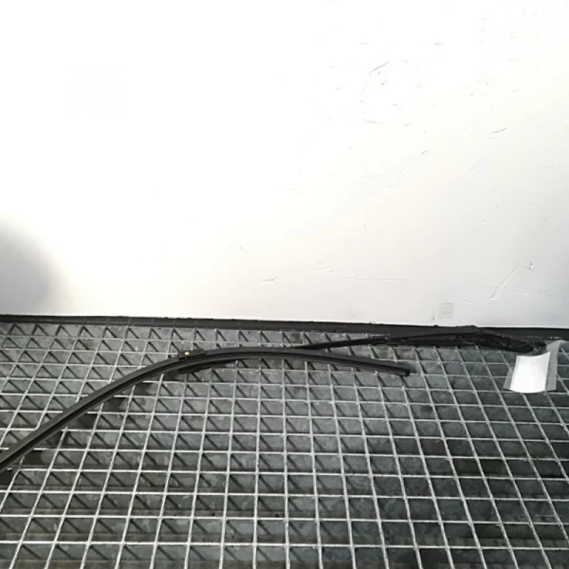 Preferatul clienților Brat stergator dreapta fata 5M0955410A, Vw Golf 5 Plus (5M1) (id:338923)